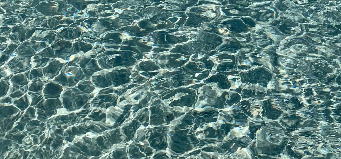 vvoyage sur-mesure éco-responsable empreinte positive eau transparente Corse