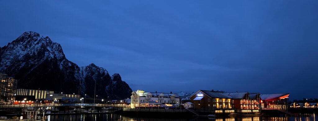 voyage Laponie train aurores boréales Svolvaer nuit